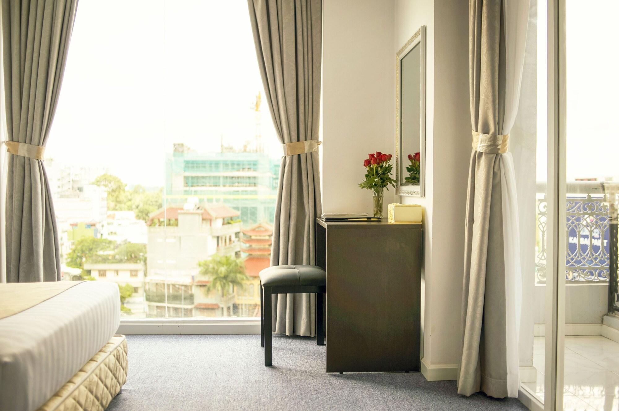 Golden Crown Hotel Ho Chi Minh-stad Buitenkant foto